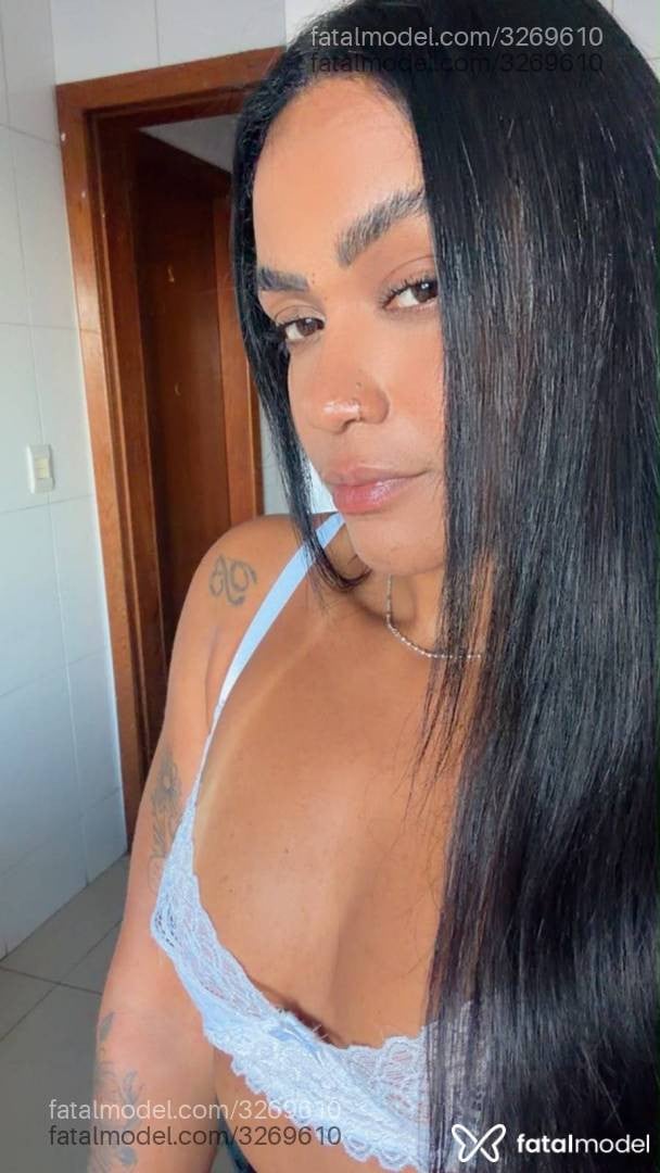 Acompanhante mulher morena (o) de olhos castanhos - Giovanna