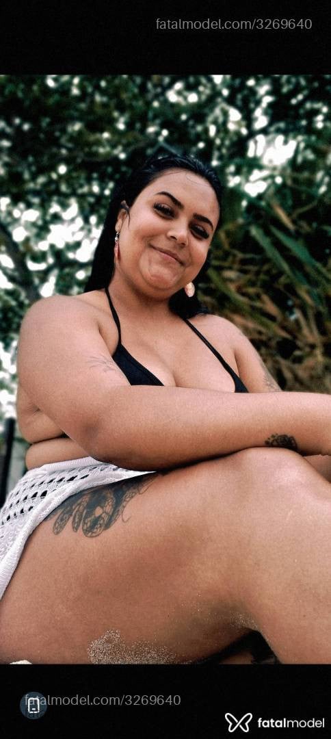 Acompanhante mulher morena (o) de olhos castanhos - Marcela Acompanhante mulher morena (o) de olhos castanhos - Marcela