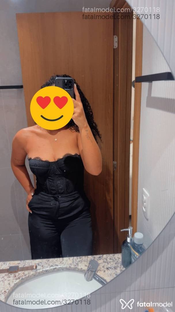 Acompanhante mulher morena (o) de olhos castanhos em Vitória - Scarlett