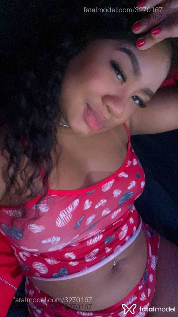 Acompanhante mulher morena (o) de olhos pretos - Natália Lima