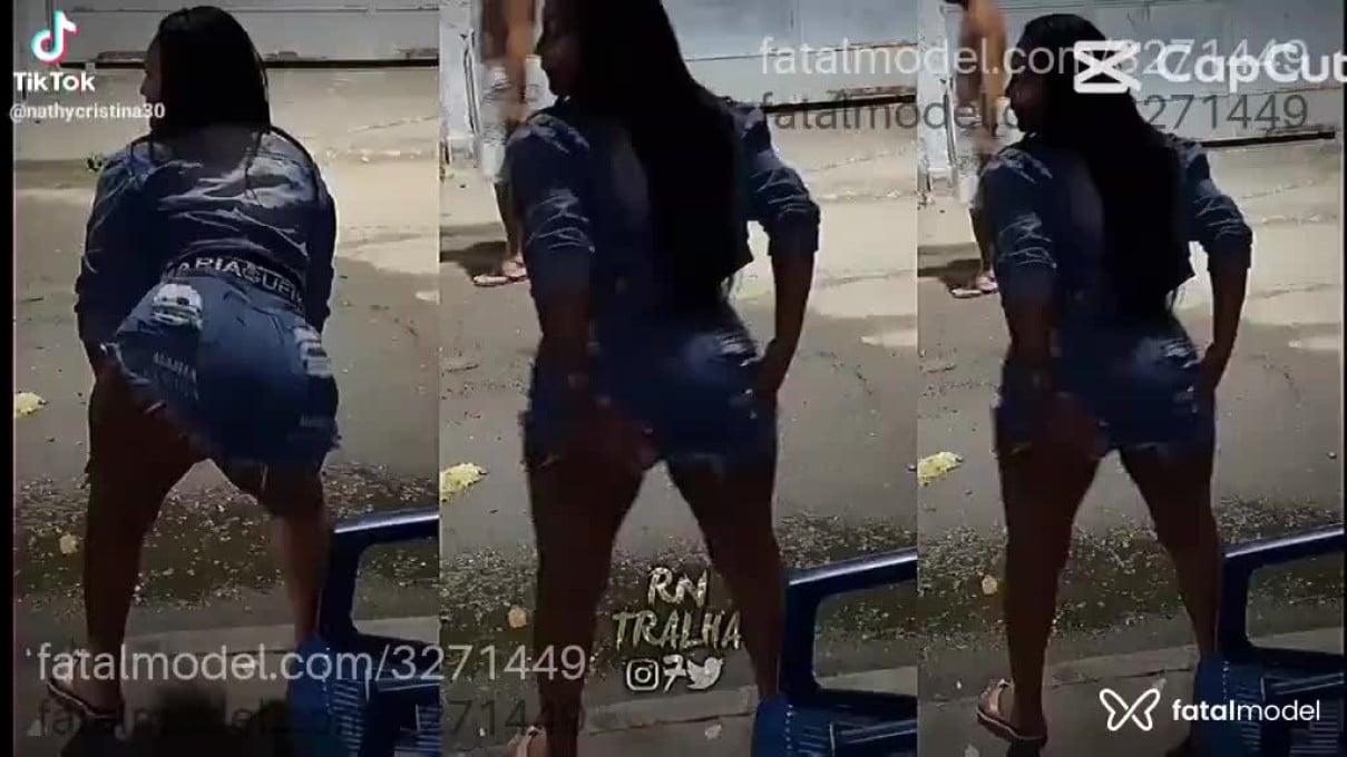 Acompanhante mulher morena (o) de olhos mel - Ketrin Indiana Acompanhante mulher morena (o) de olhos mel - Ketrin Indiana