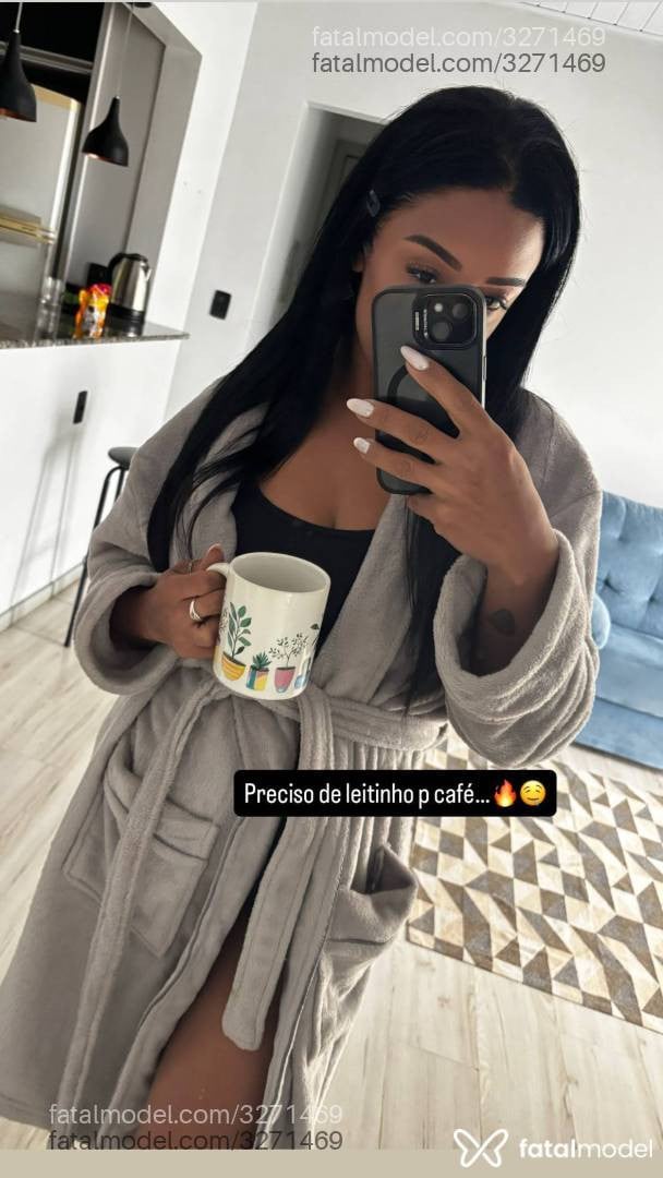 Acompanhante mulher morena (o) de olhos pretos - Juh