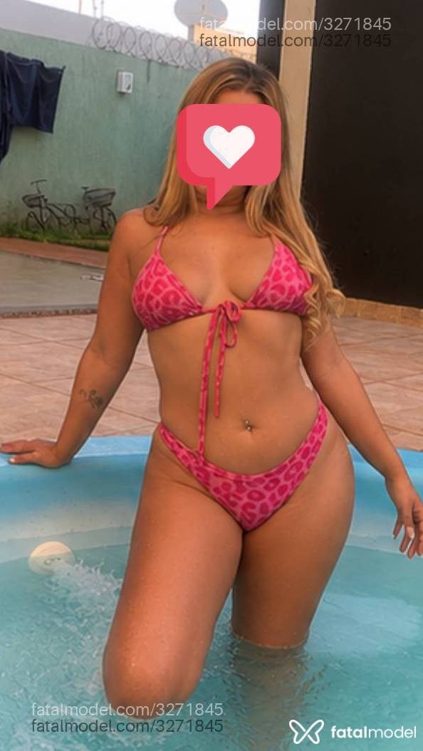 Acompanhante mulher loira (o) de olhos pretos - Tifanny