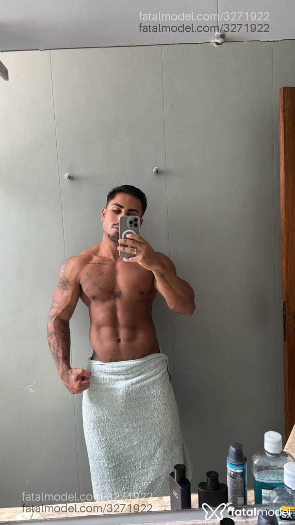 Acompanhante homem morena (o) de olhos castanhos em São Paulo Acompanhante homem morena (o) de olhos castanhos em São Paulo - Lucas Campos