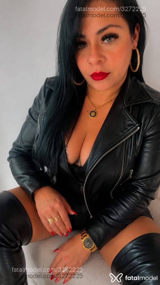 Acompanhante mulher morena (o) de olhos cinza em Osasco - Tice Araujo