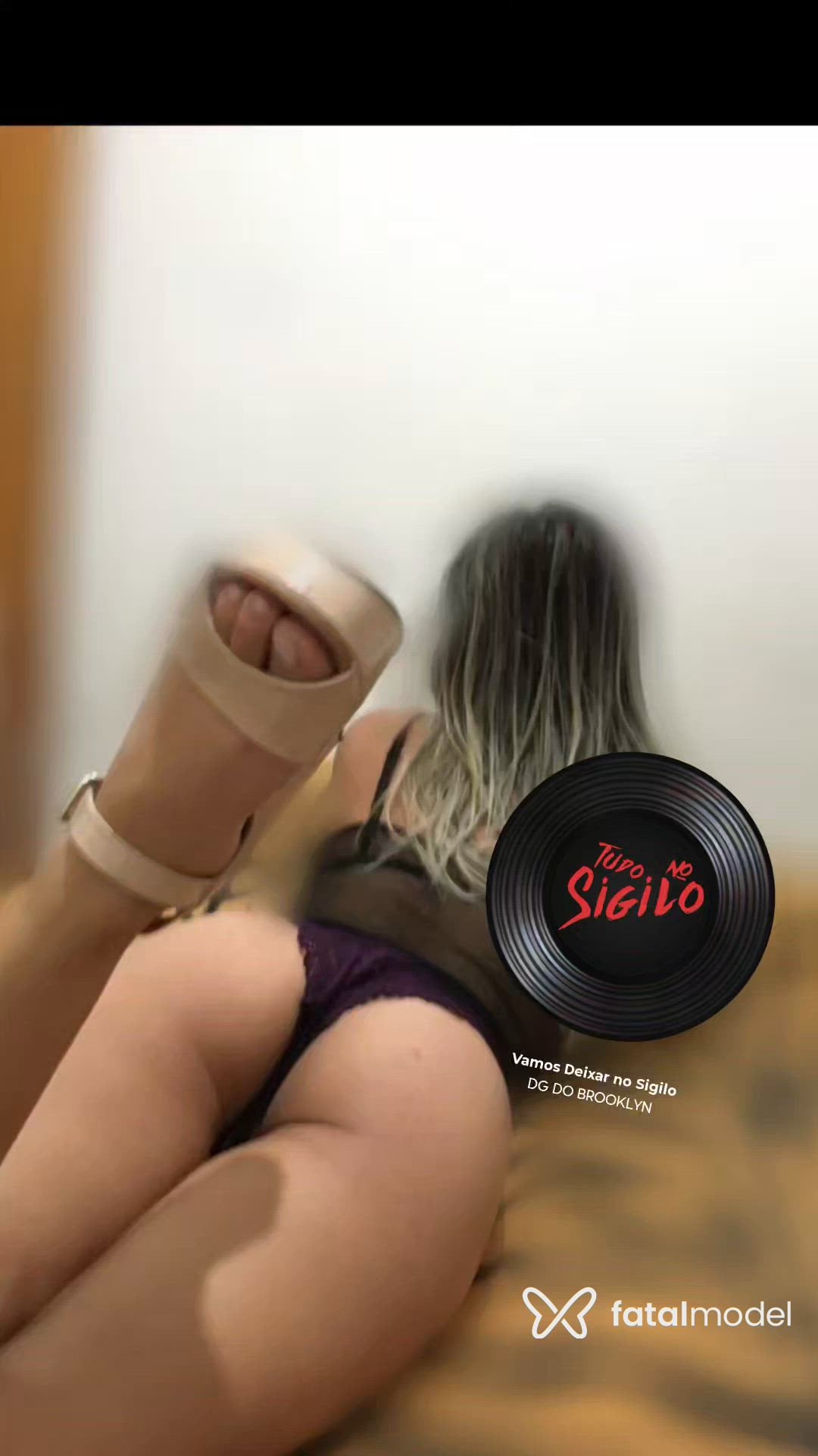 Acompanhante mulher loira (o) de olhos verdes - Luana Pio