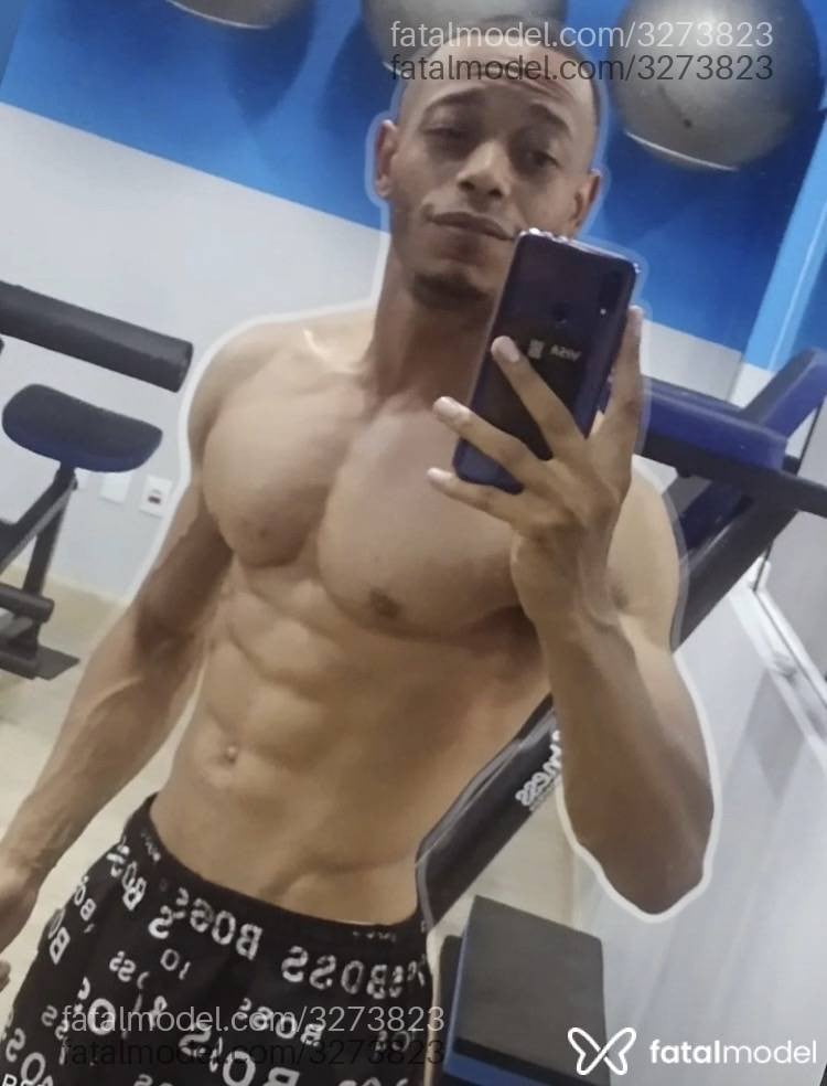 Acompanhante homem com cabelo castanho de olhos castanhos em São Paulo - Black Walker