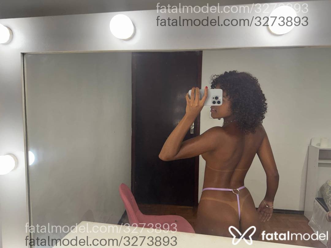 Acompanhante mulher com cabelo castanho de olhos castanhos em Pouso Alegre - Luíza Bombon