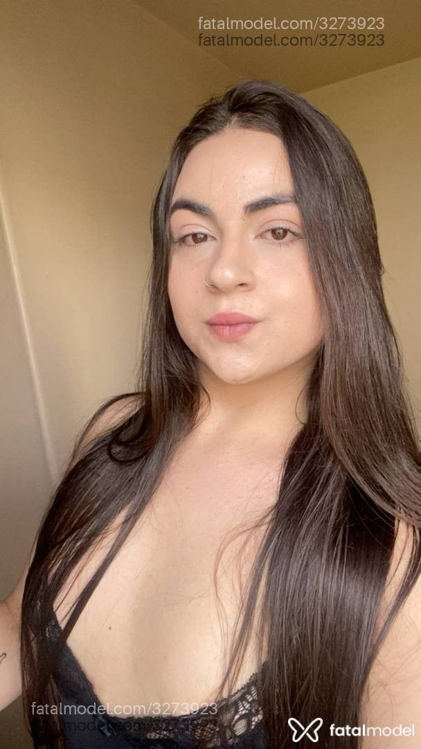 Acompanhante mulher trans morena (o) de olhos castanhos - Maju