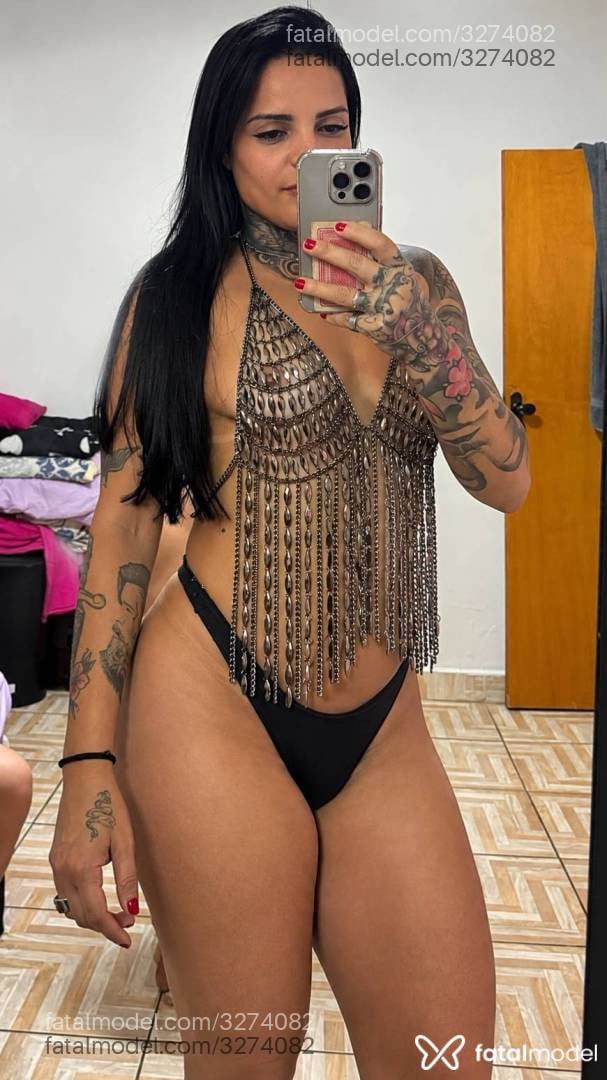 Acompanhante mulher morena (o) de olhos mel - Morgana
