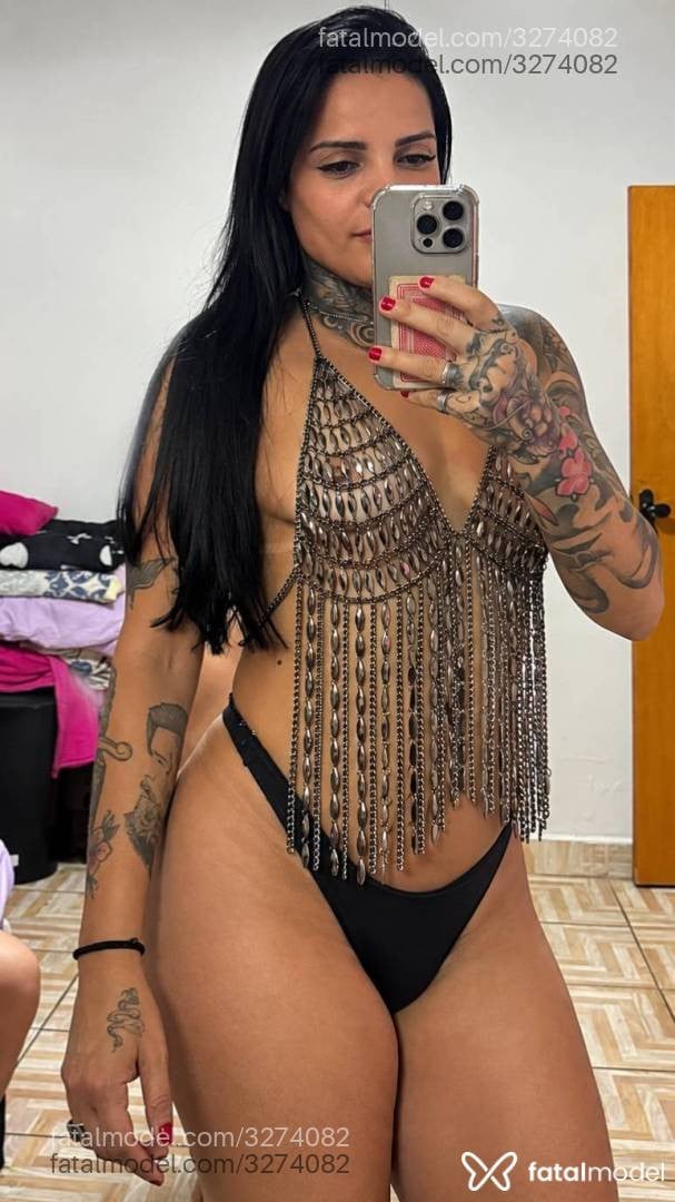 Acompanhante mulher morena (o) de olhos mel - Morgana