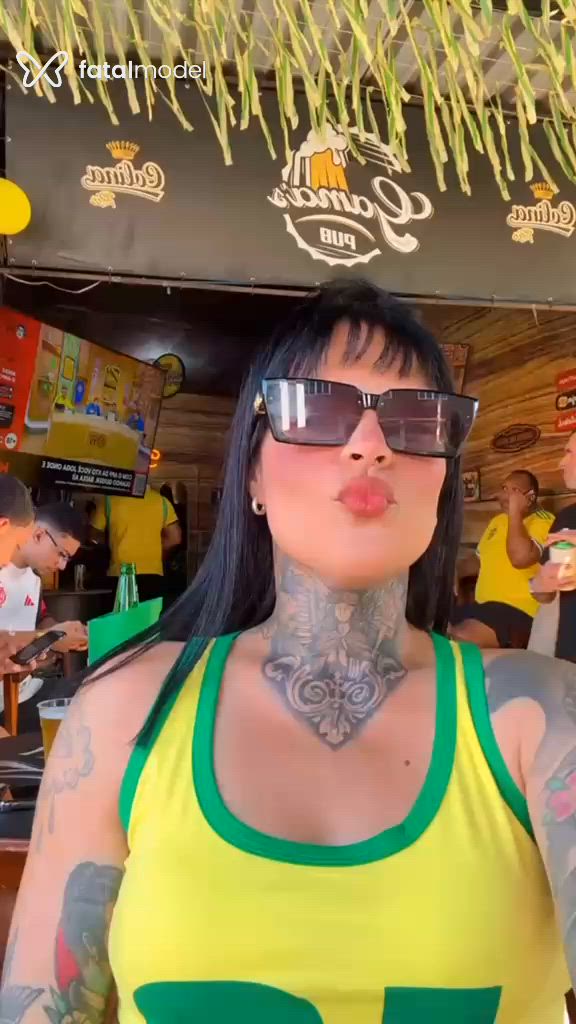 Acompanhante mulher morena (o) de olhos mel em Uberaba - Morgana