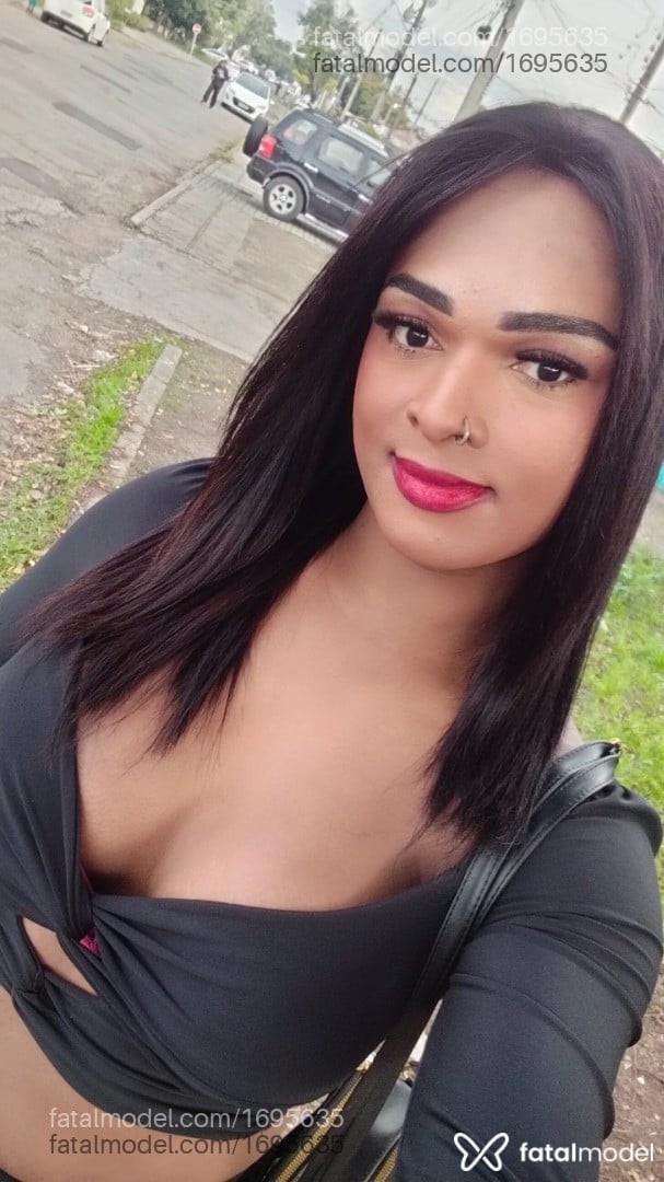 Acompanhante travesti morena (o) de olhos castanhos - Fernanda castro