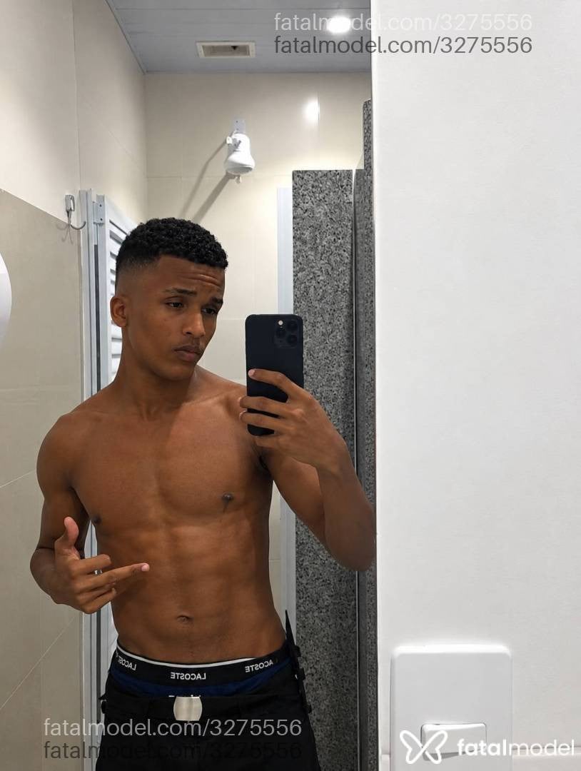 Acompanhante homem morena (o) de olhos castanhos - Eduardo Nevez