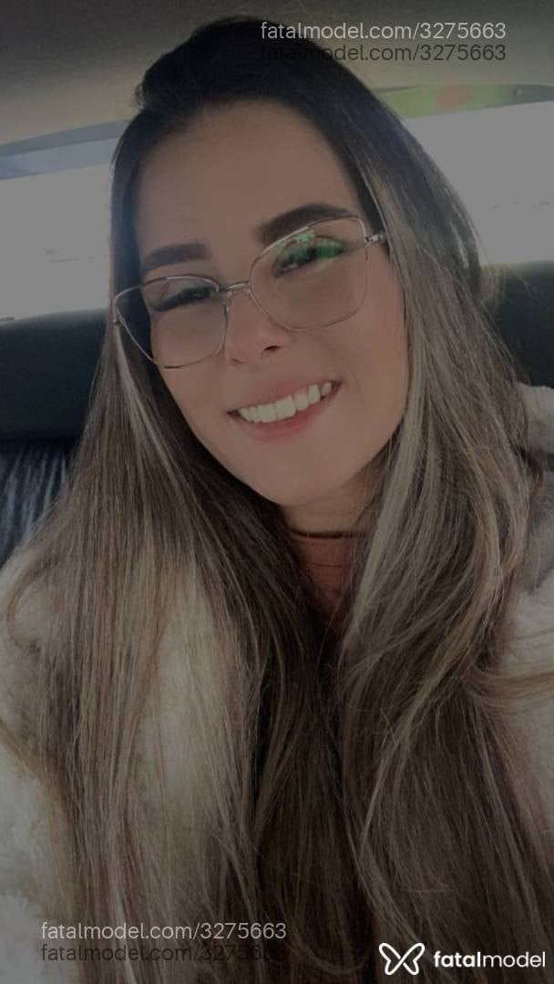 Acompanhante mulher loira (o) de olhos castanhos em Matinhos Acompanhante mulher loira (o) de olhos castanhos em Matinhos - Isabella