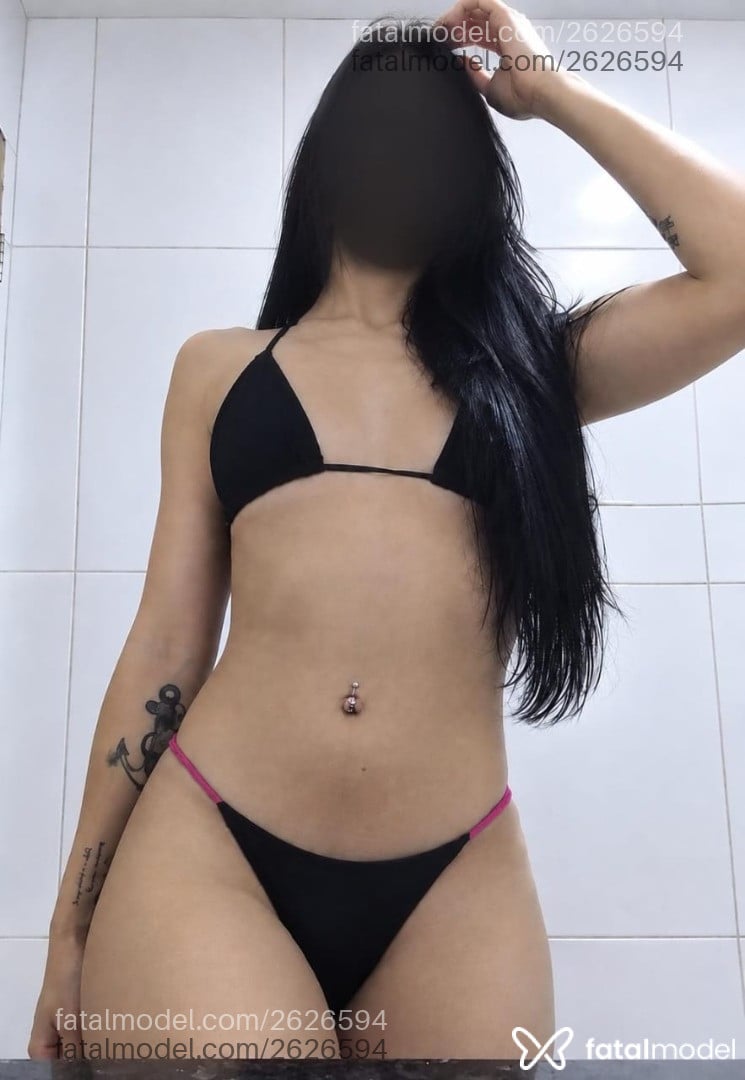 Acompanhante mulher morena (o) de olhos castanhos - Beatriz
