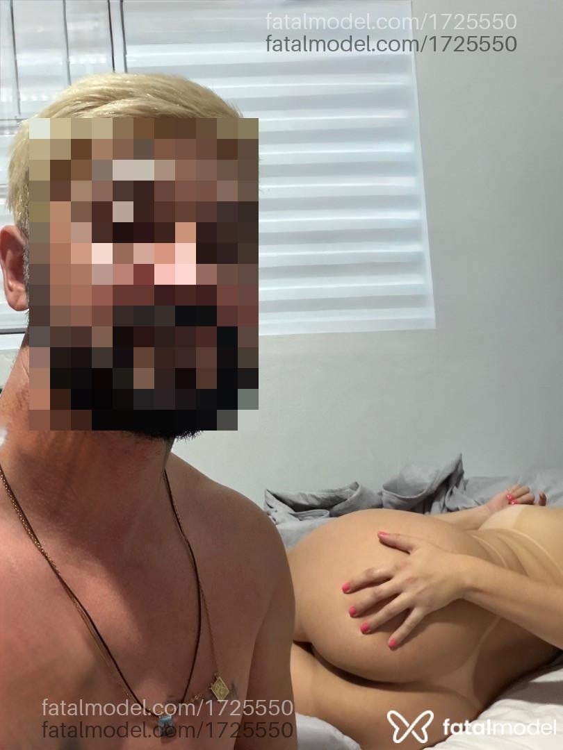 Acompanhante homem loira (o) de olhos mel - ANUNCIANTE