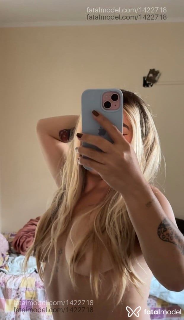 Acompanhante mulher loira (o) de olhos verdes - Novisca