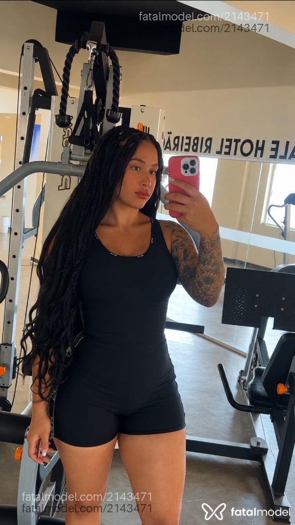 Acompanhante mulher com cabelo castanho de olhos castanhos - Bruna Ferraz