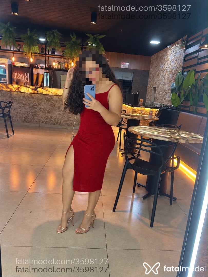 Acompanhante mulher com cabelo castanho de olhos castanhos - Zaya Rossi