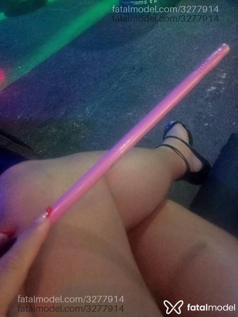 Acompanhante mulher com cabelo castanho de olhos mel em Campo Mourão Acompanhante mulher com cabelo castanho de olhos mel em Campo Mourão - Maju