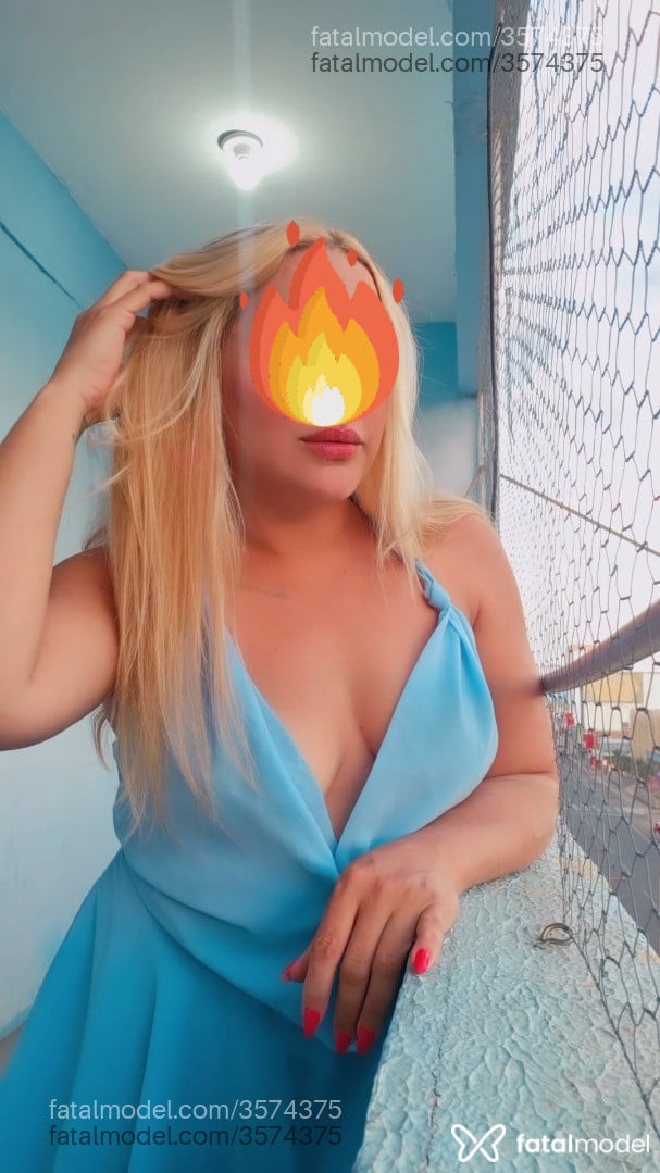 Acompanhante mulher loira (o) de olhos mel - Mykell