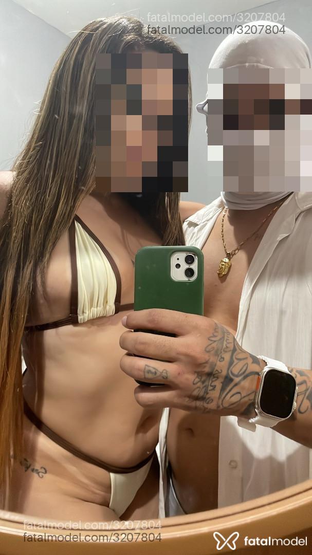 Acompanhante mulher loira (o) de olhos castanhos - Casalsafados