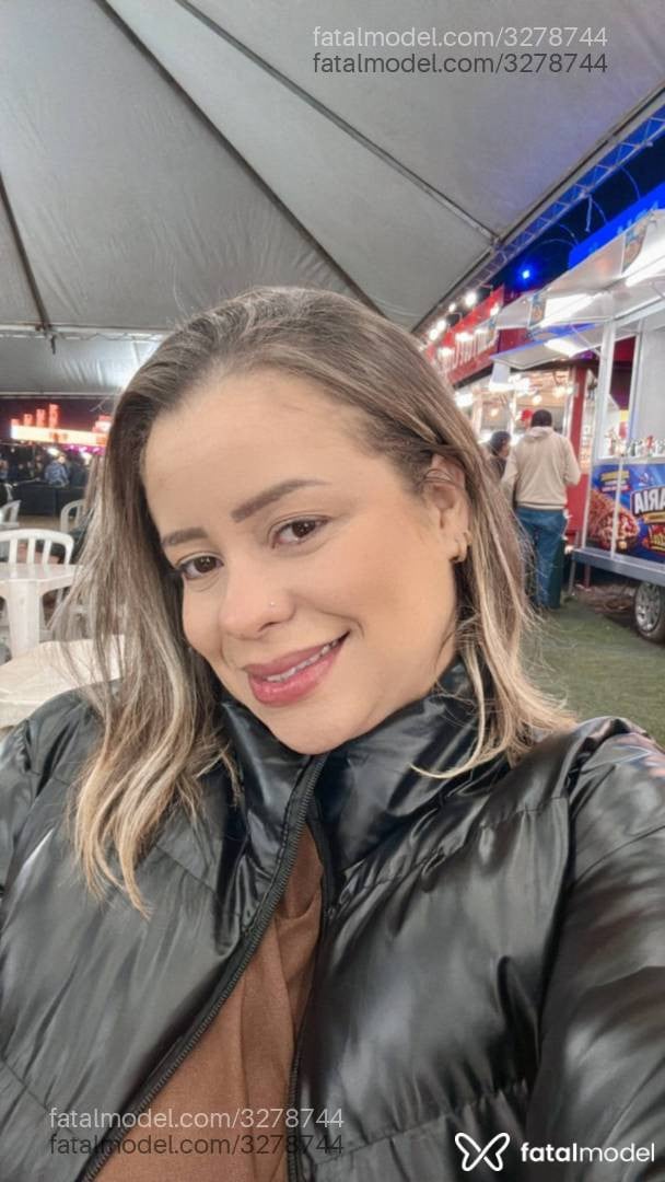 Acompanhante mulher com cabelo castanho de olhos castanhos em São José do Rio Preto - Ágatha Orsini