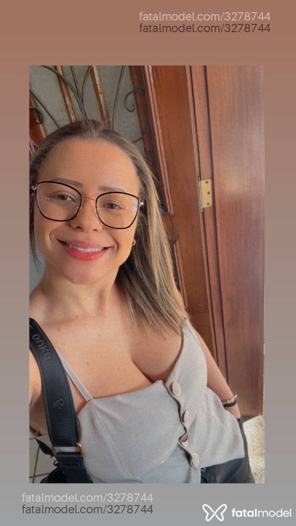 Acompanhante mulher com cabelo castanho de olhos castanhos em São José do Rio Preto - Ágatha Orsini