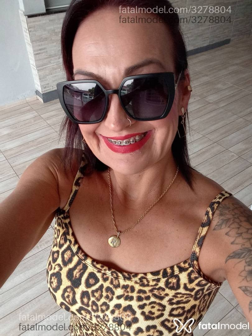 Acompanhante mulher morena (o) de olhos castanhos em Jaraguá do Sul - Renata Martins