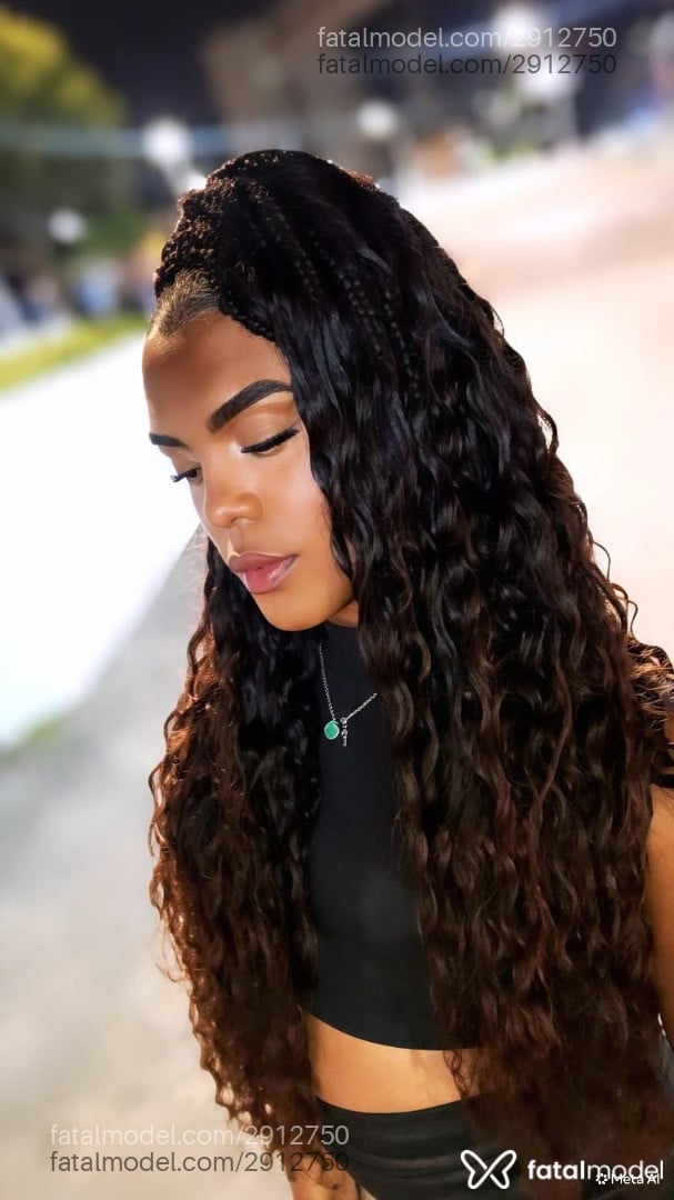 Acompanhante mulher trans com cabelo colorido de olhos castanhos - Cupim