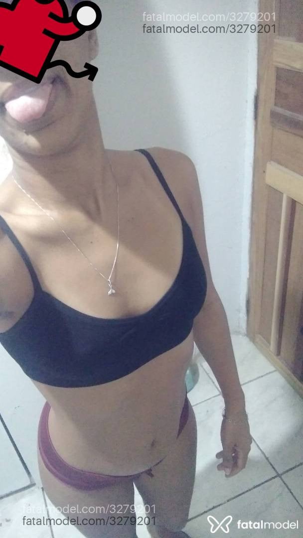 Acompanhante mulher com cabelo colorido de olhos pretos em Virtual Acompanhante mulher com cabelo colorido de olhos pretos em Virtual - Bonecadepano
