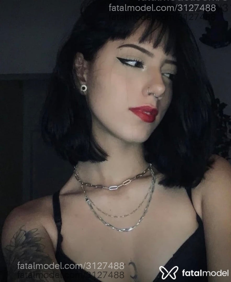 Acompanhante mulher morena (o) de olhos castanhos - Ana Brenda
