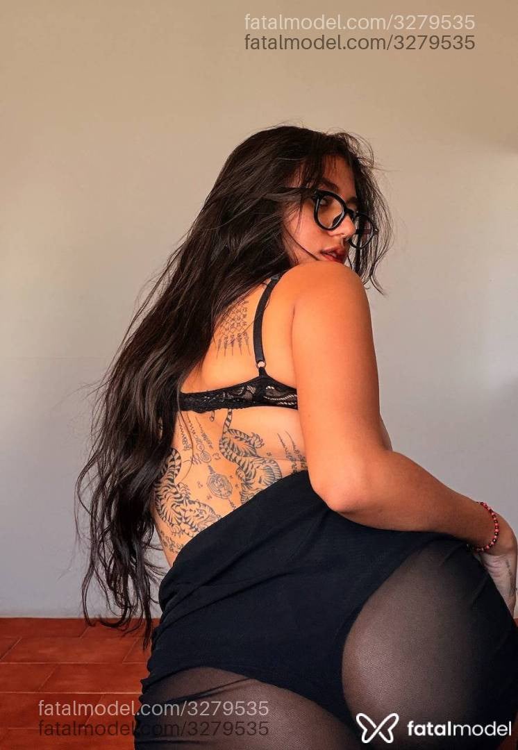Acompanhante mulher morena (o) de olhos castanhos - Camilla