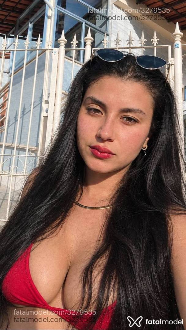 Acompanhante mulher morena (o) de olhos castanhos - Camilla