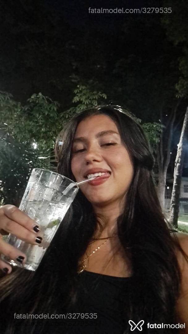 Acompanhante mulher morena (o) de olhos castanhos - Camilla