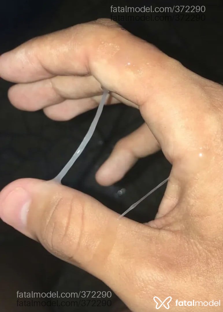 Acompanhante homem com cabelo castanho de olhos castanhos - AJJSilveira