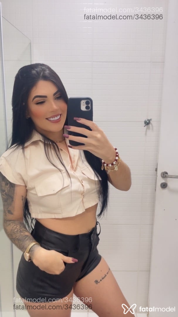 Acompanhante mulher morena (o) de olhos castanhos - Lara Mendes