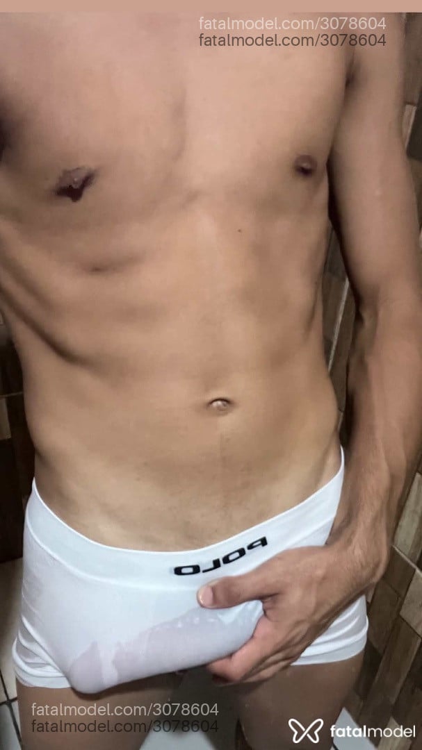 Acompanhante homem com cabelo castanho de olhos castanhos - Exclusivo