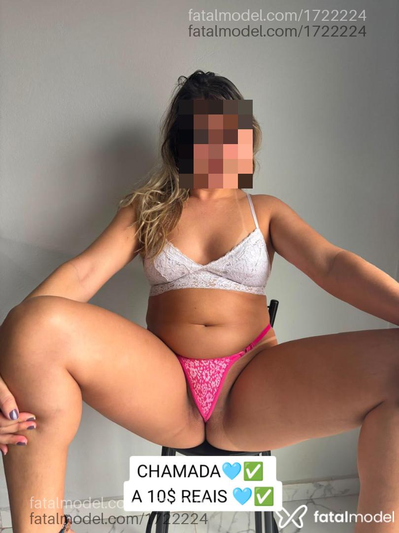 Acompanhante mulher loira (o) de olhos mel - Lua Secreta