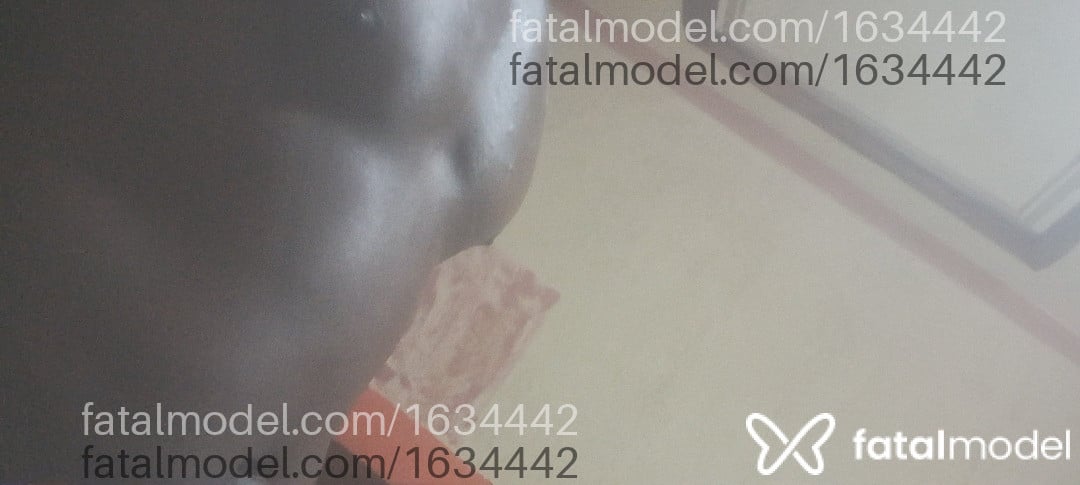 Acompanhante homem morena (o) de olhos pretos - Lusso
