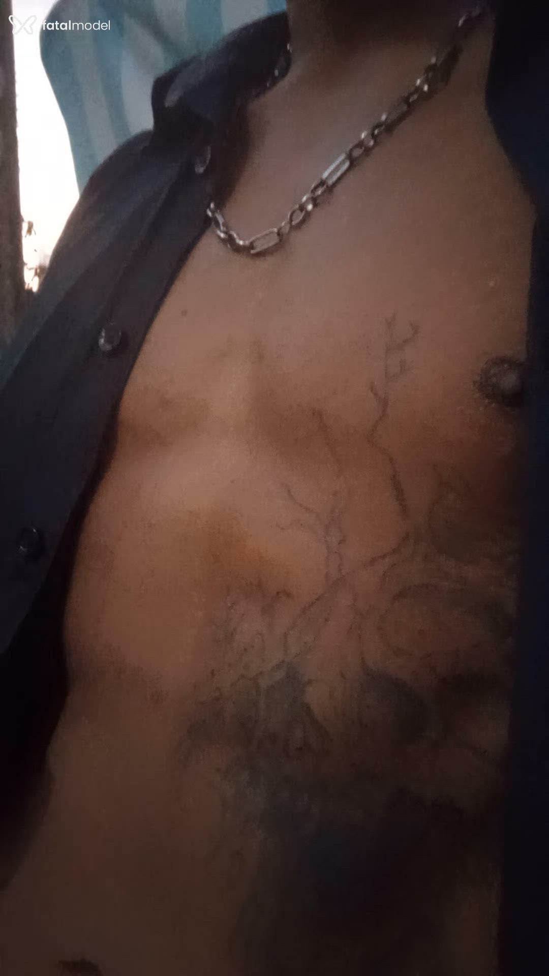Acompanhante homem morena (o) de olhos castanhos em Torres Acompanhante homem morena (o) de olhos castanhos em Torres - Lorenzo