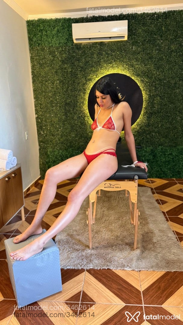Acompanhante mulher morena (o) de olhos castanhos - Gabii
