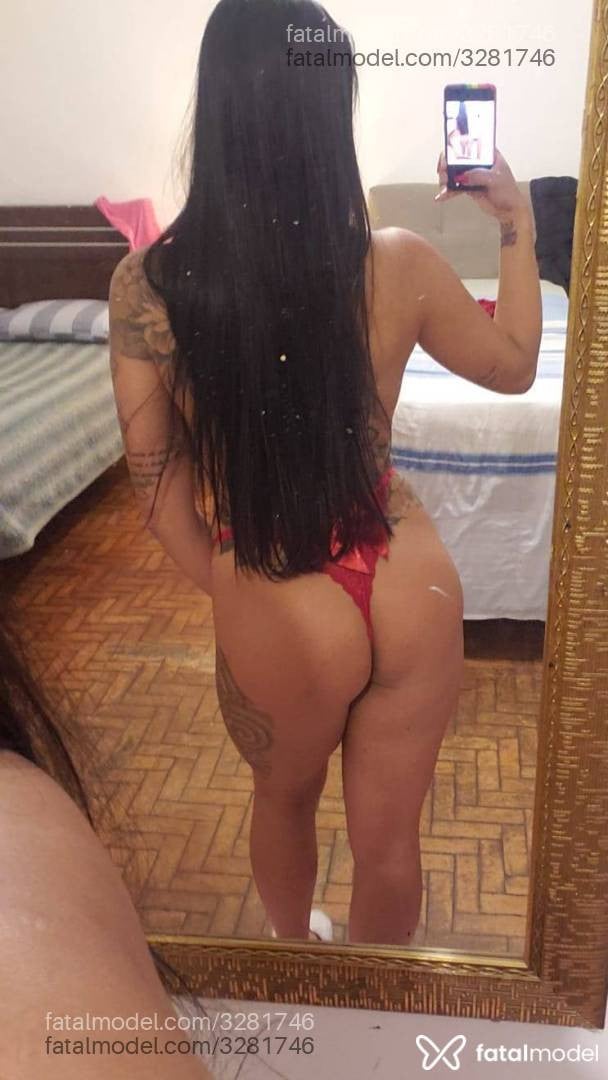 Acompanhante mulher morena (o) de olhos castanhos - Isabela