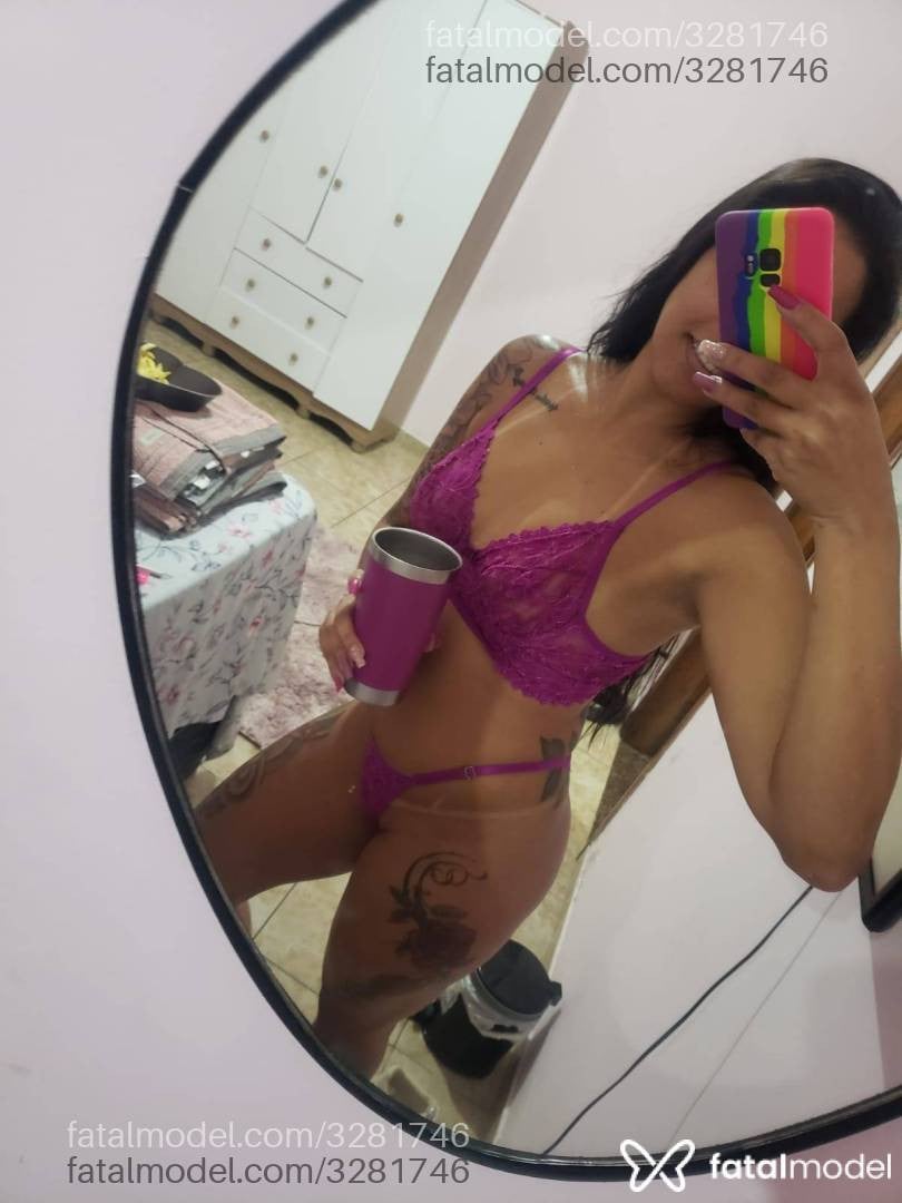 Acompanhante mulher morena (o) de olhos castanhos em Poços de Caldas - Isabela