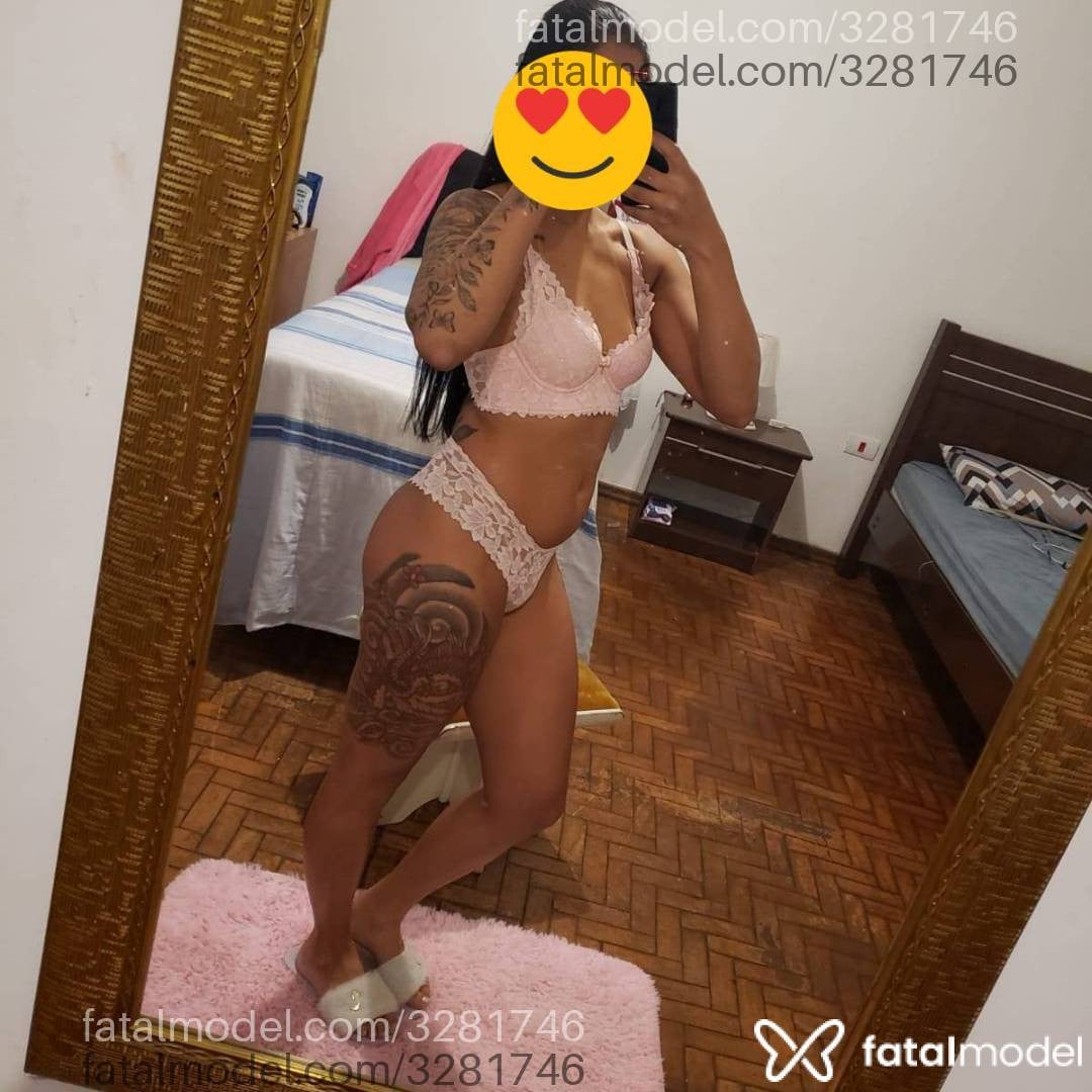 Acompanhante mulher morena (o) de olhos castanhos - Isabela