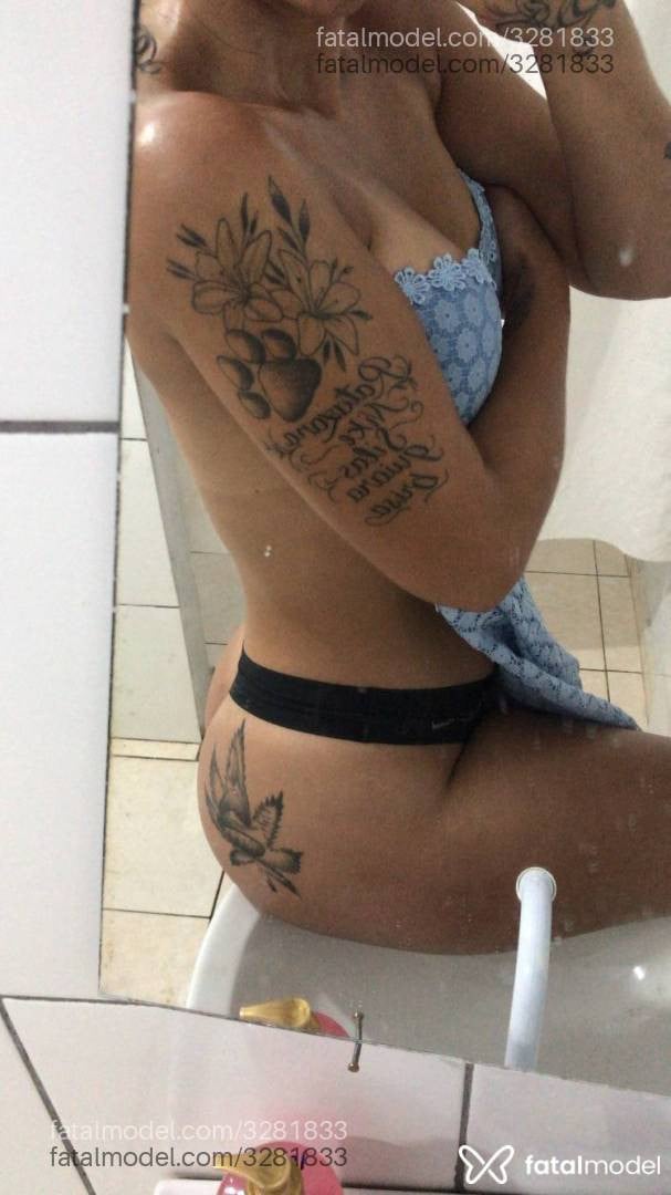 Acompanhante mulher morena (o) de olhos castanhos - Manuela