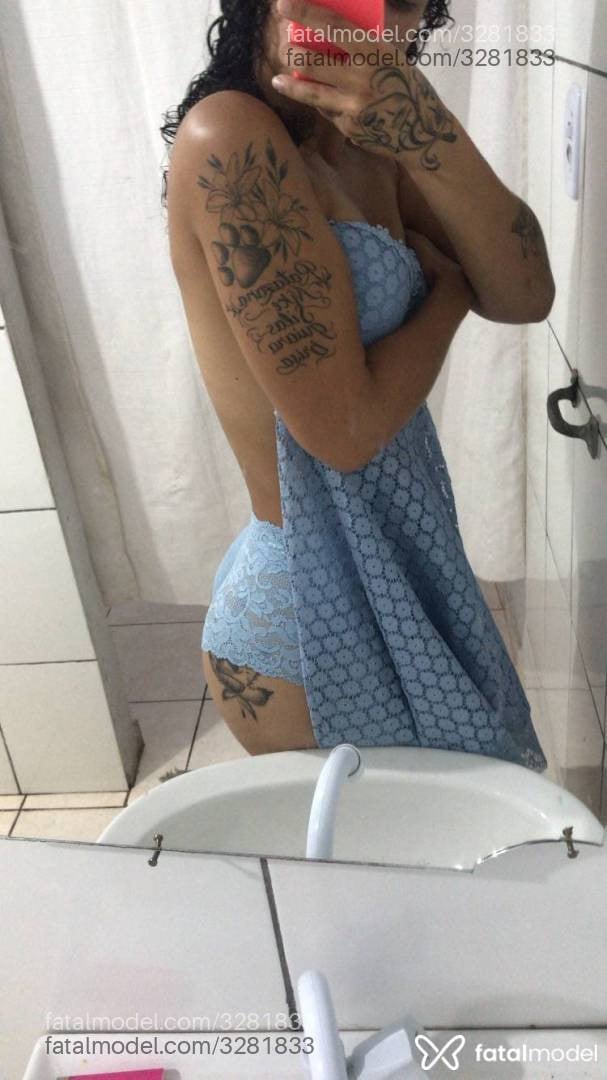Acompanhante mulher morena (o) de olhos castanhos - Manuela