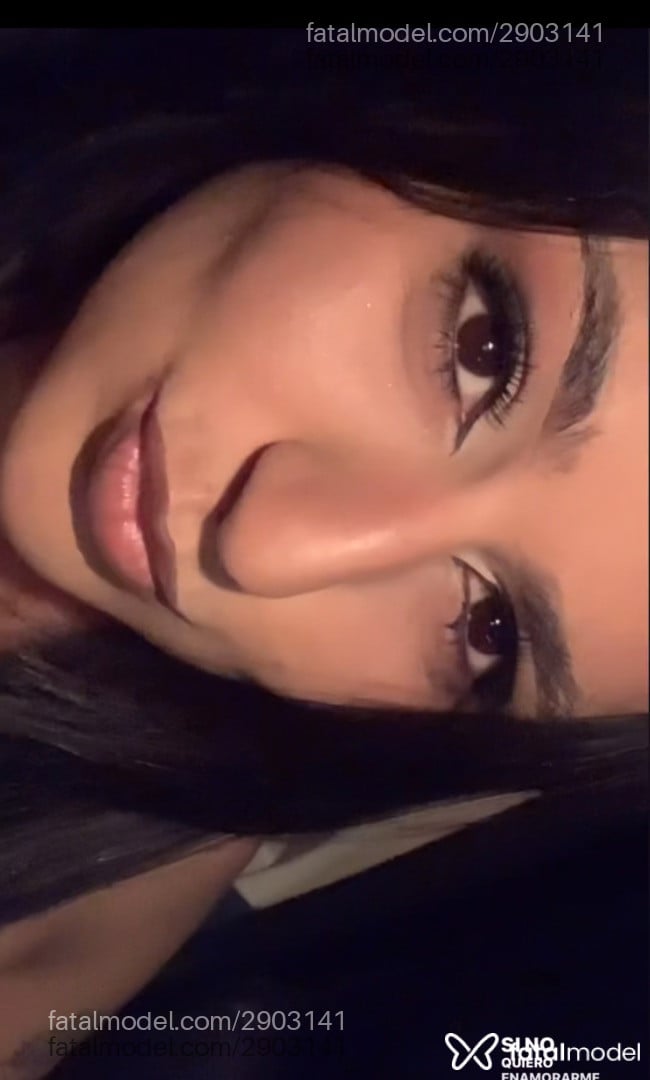 Acompanhante mulher morena (o) de olhos castanhos - Cigana