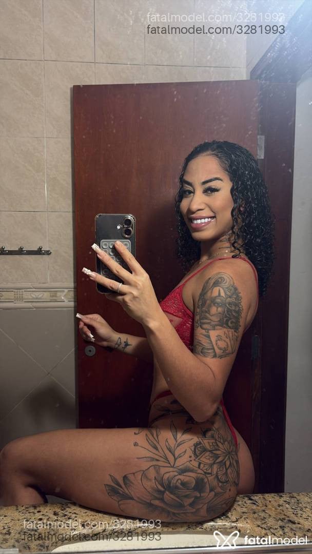 Acompanhante mulher morena (o) de olhos castanhos - Tifany